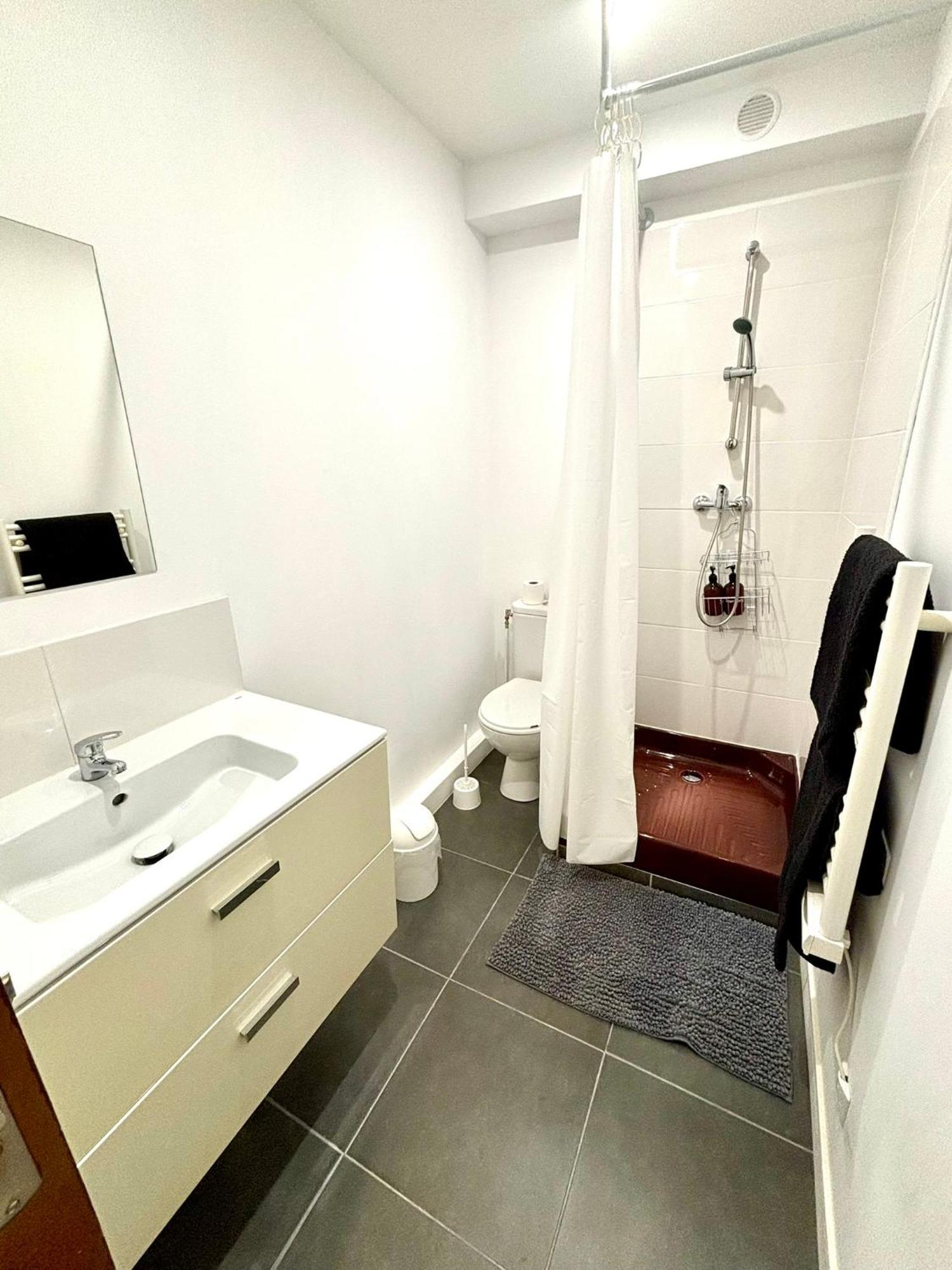 Grande Maison Tout Confort - 5 Chambres 5 Salles De Bain - Rer A - Paris - Disney Saint-Maur-des-Fossés Dış mekan fotoğraf
